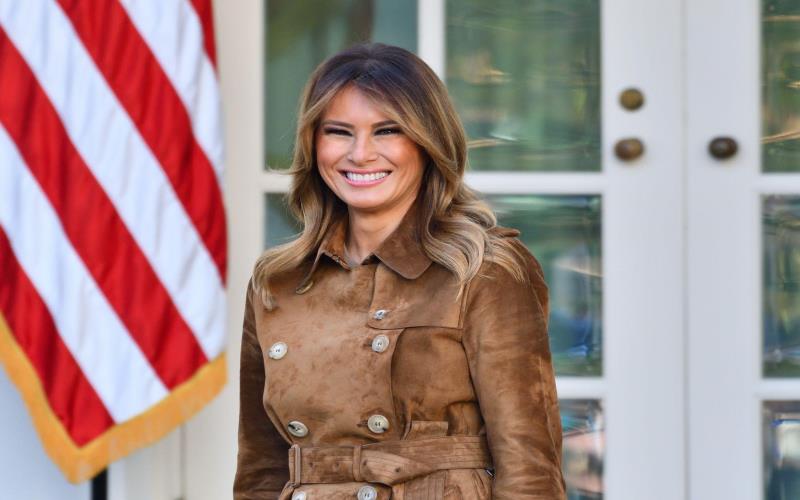 melania trump outside in washington dc]